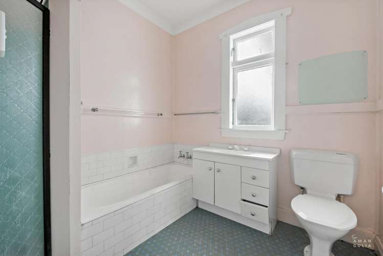 7 Warborough Avenue Epsom_15