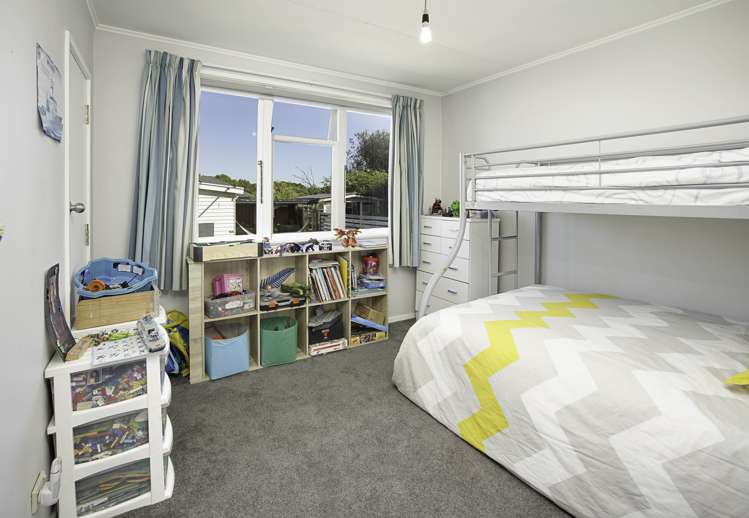 274 Seaview Road Stoke_9