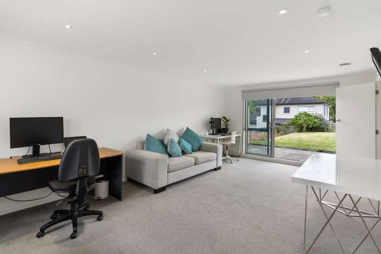 64 Vandeleur Avenue Birkdale_13