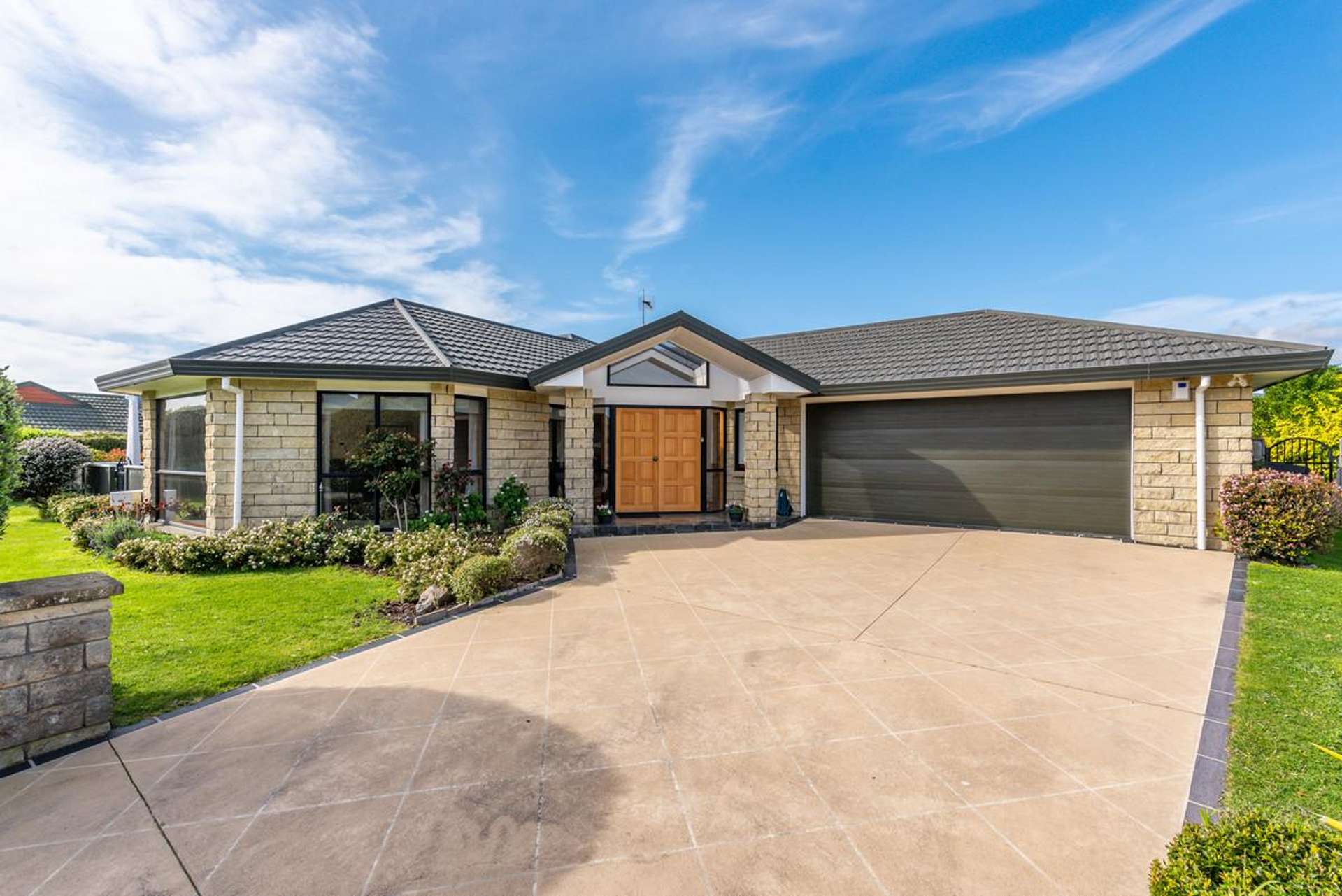 11 Barrett Drive Waikanae Beach_0