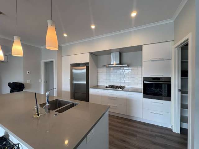 15 Hugo Way Papamoa Beach_2