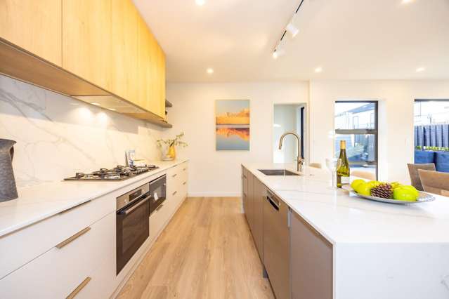 52 Tipu Crescent Milldale_3