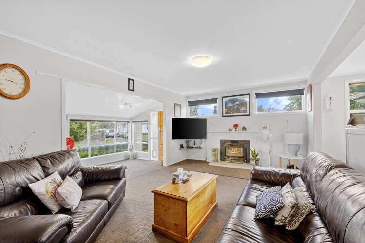 25 Alastair Avenue Owhata_3