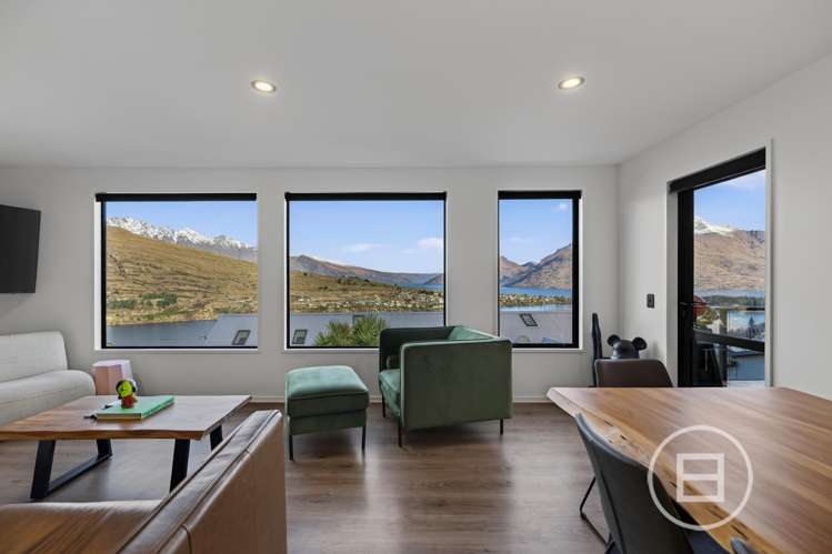 19 Stone Ridge Place Queenstown Hill_5
