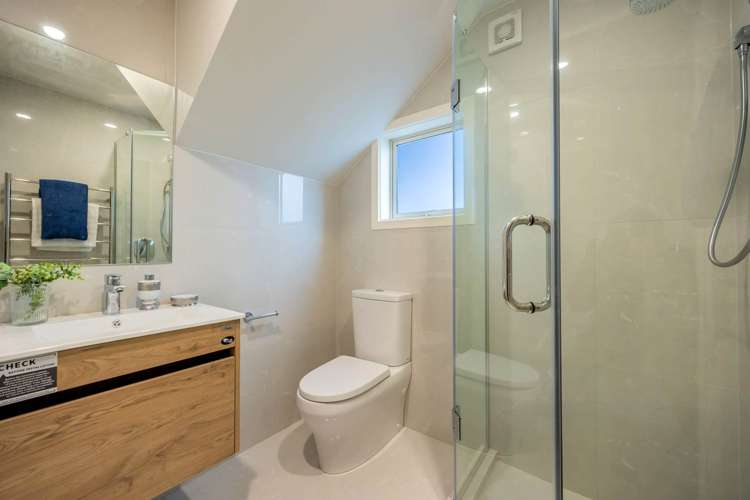 5/3 Coronation Road Hillcrest_16