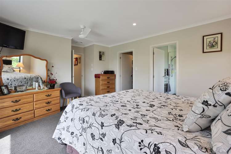 7 Whiteoak Grove Tinwald_12