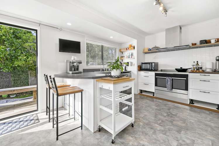 1 Awatahi Place Greenhithe_11