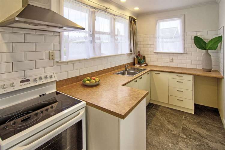 69 Roberts Road Masterton_5