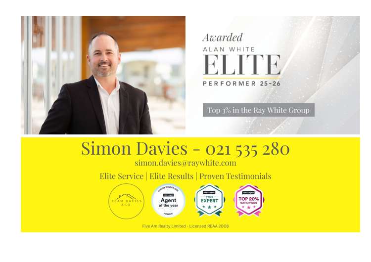 3 Pinewood Grove Botany Downs_32