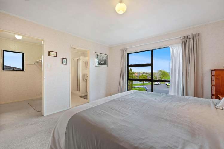 57 Mirrabooka Avenue Botany Downs_15