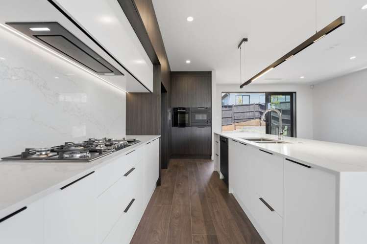 5 Halcyon Bay Lane Orewa_10