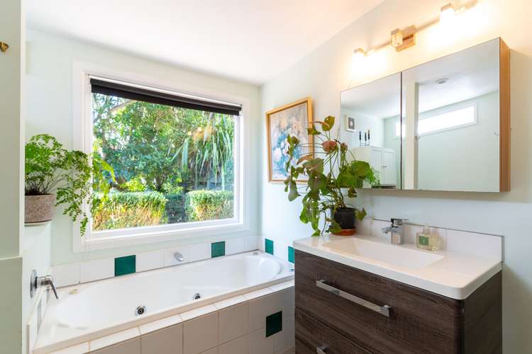 38 View Road Titahi Bay_10