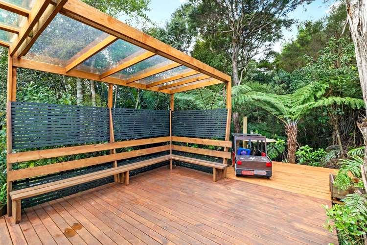 228 Mountain Road Henderson Valley_11