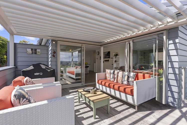 2/46 Sunset Road Unsworth Heights_5