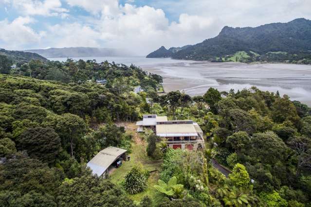 1212a Huia Road Huia_1