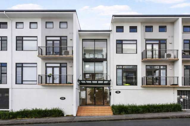 Charlotte Street Apartment