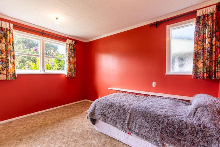 82 Guy Street Dannevirke_18