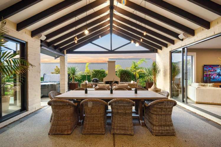 67 Grayson Road Wainui_10