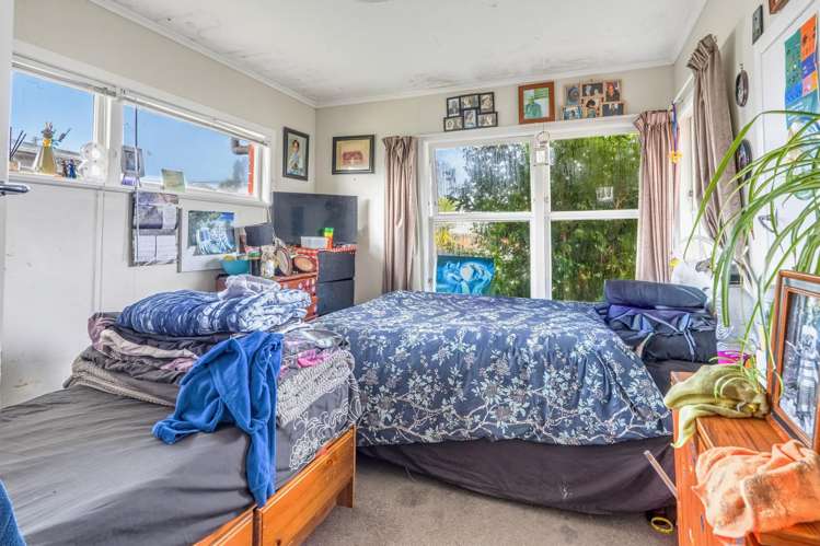 20 Elliott CRESCENT Owhata_16
