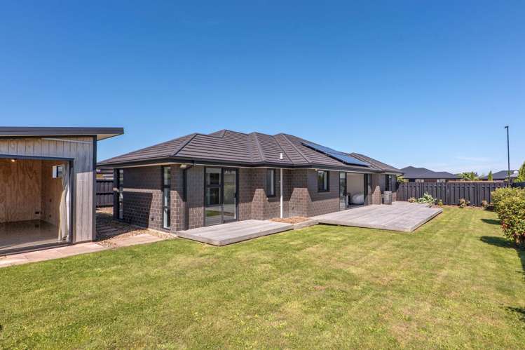 35 Craig Thompson Drive Lincoln_13