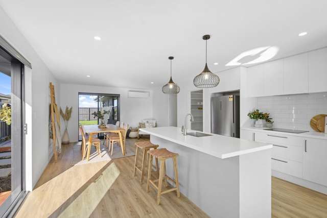 42 Finstock Way 11103_2