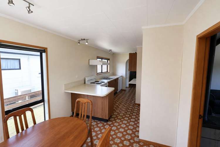 396 Ormond Road Lytton West_3