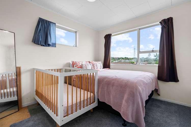 17 Dillon Crescent Clover Park_9