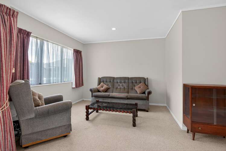 13C Gibbs Crescent Wainuiomata_5