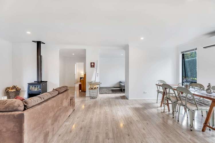 1a ocean beach road Tairua_14