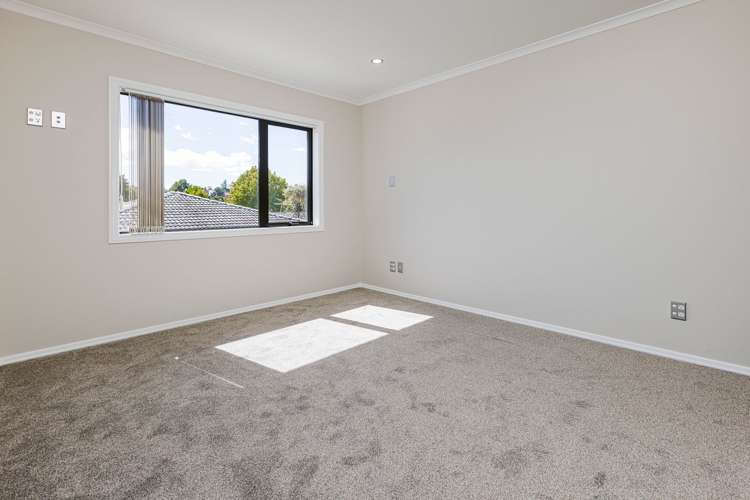 4B Mirrabooka Avenue Botany Downs_5