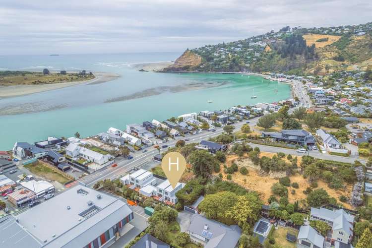 196 Main Road Redcliffs_17