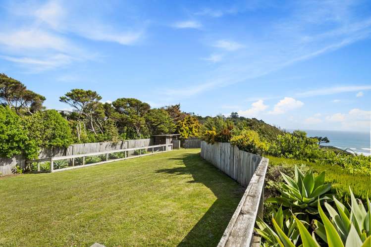 175 Oaia Road Muriwai Beach_31