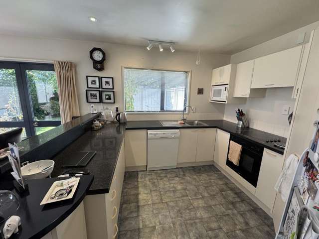 275 Memorial Avenue Burnside_1