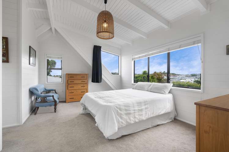 16 Albatross Road Red Beach_10