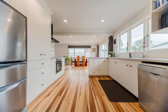 38 Gray Avenue Paraparaumu Beach_2