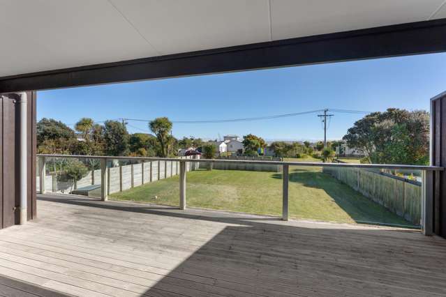 8 Rodney Avenue Te Horo Beach_2