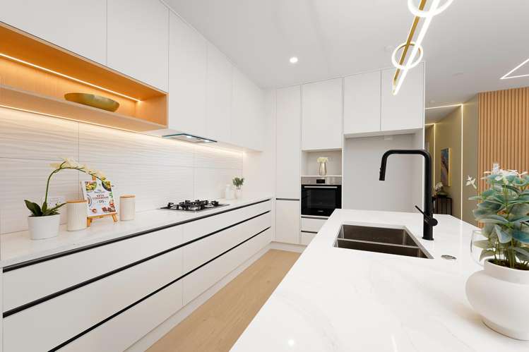 8 Furlough Road Opaheke_5