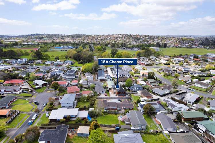 16A Cheam Place Pakuranga Heights_27