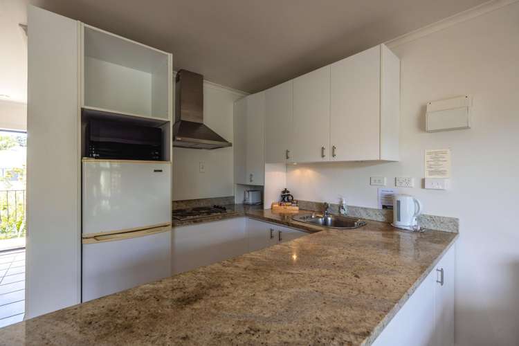 1F/3-7 Fourth Avenue Onetangi_10