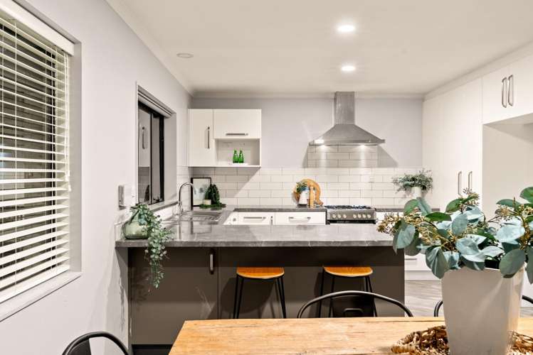 78 Corinth Grove Papamoa_10