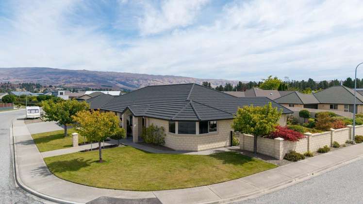 10 Larch Crescent Alexandra_33