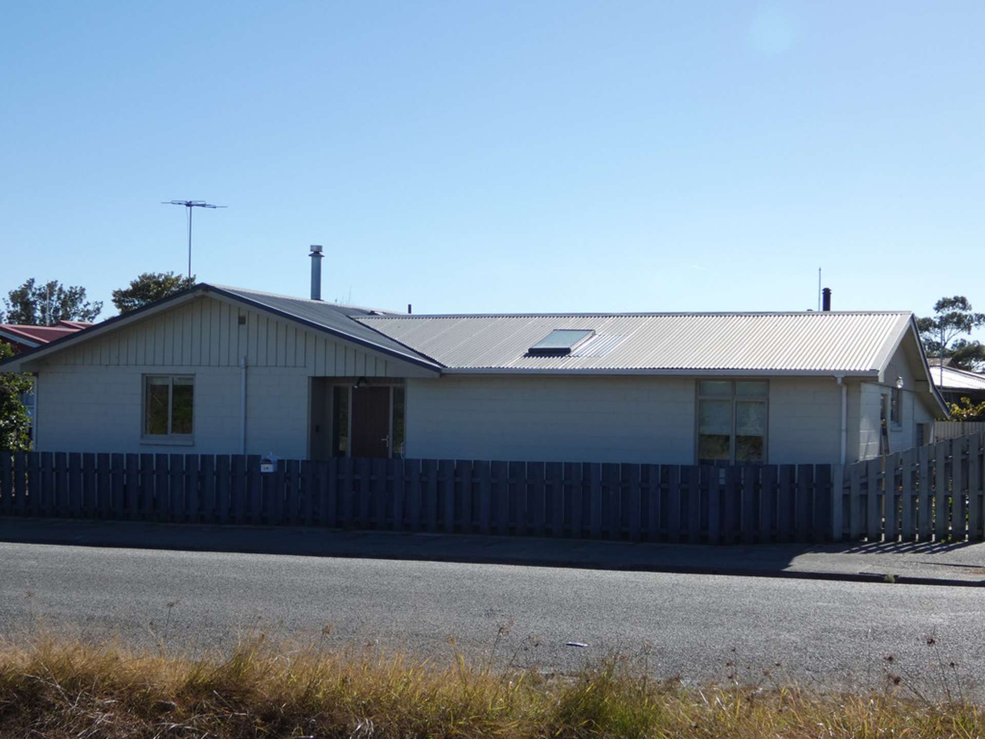 220 Gibson Quay Hokitika_0