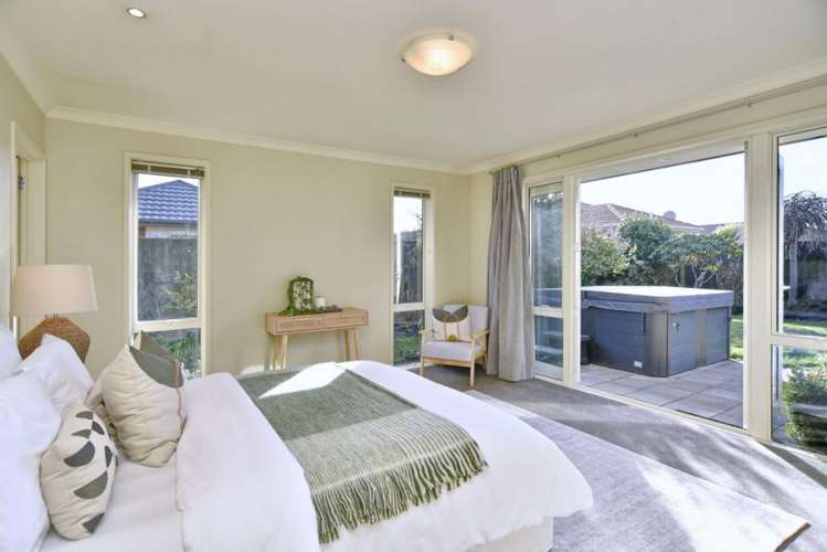 8 Ross Place Northwood_14