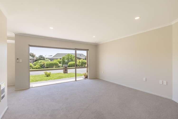 2/83 Langdale Avenue Paraparaumu_6