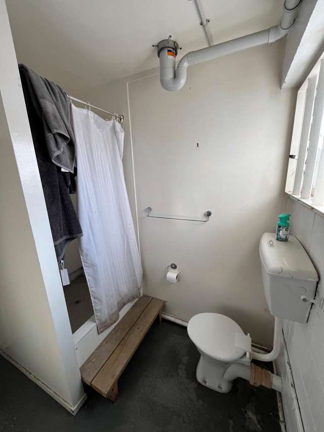 56 Barrys Point Road Takapuna_2