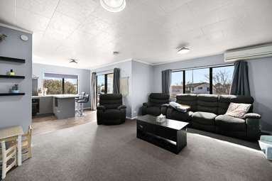 391 Kahikatea Drive_1