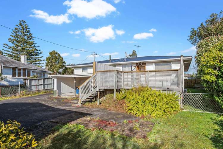 35 Flanshaw Road Te Atatu South_10