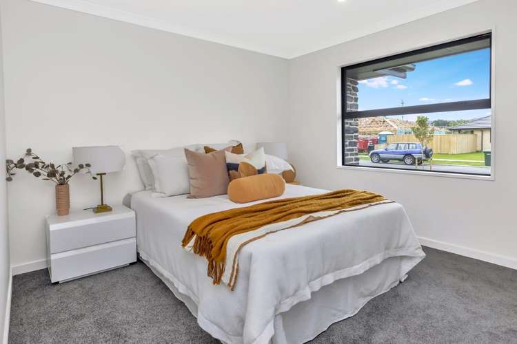 29 Candlesticks Crescent Lincoln_17