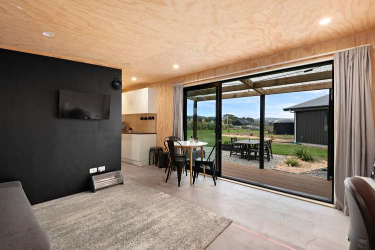 10 Otuarae Drive Taieri Mouth_18