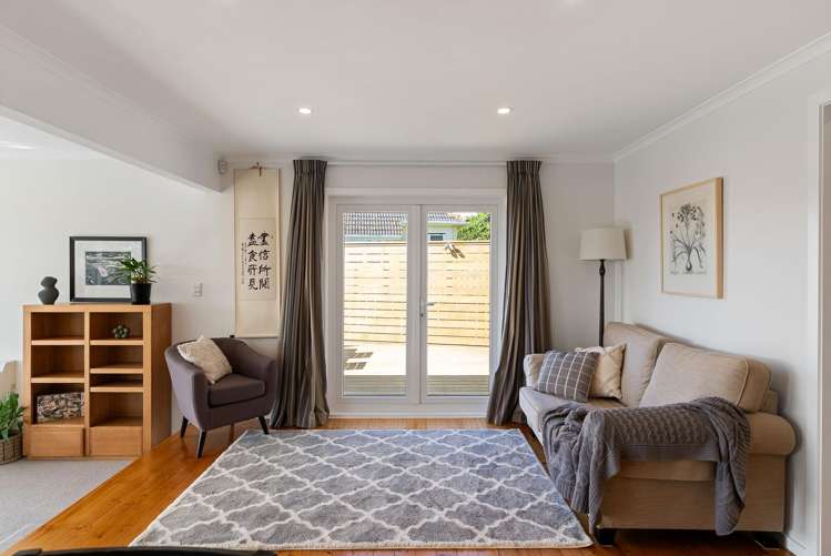 68 Kinghorne Street Strathmore Park_9